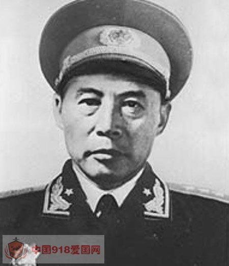 资料图：吕正操1955年被授予上将军衔