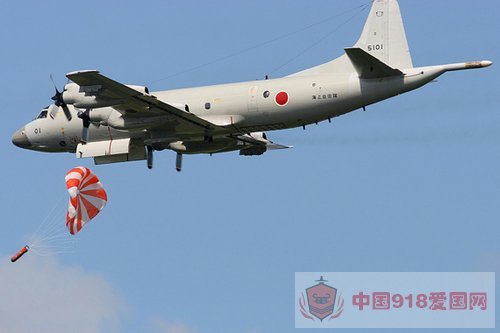 记者直击日舰围堵中国渔政船 P-3C侵入钓鱼岛